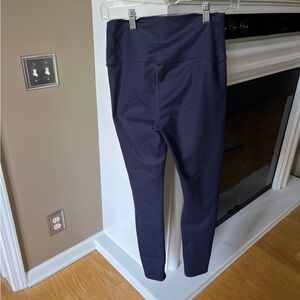 Alo full length leggings size M